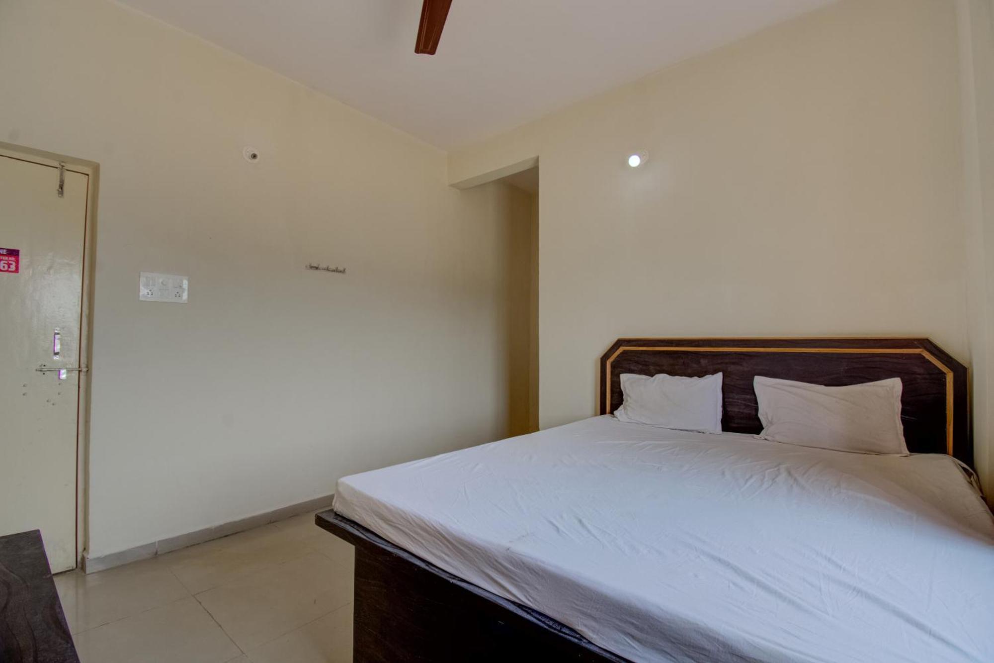 Spot On R D Homestay 1 Dispur Zewnętrze zdjęcie